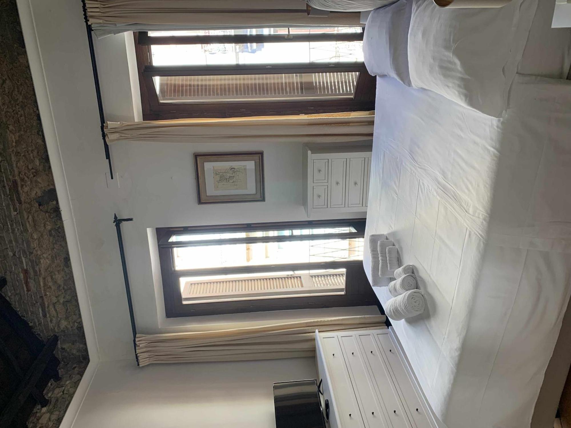 Ceo Savoia Deluxe Rooms Cagliari Esterno foto